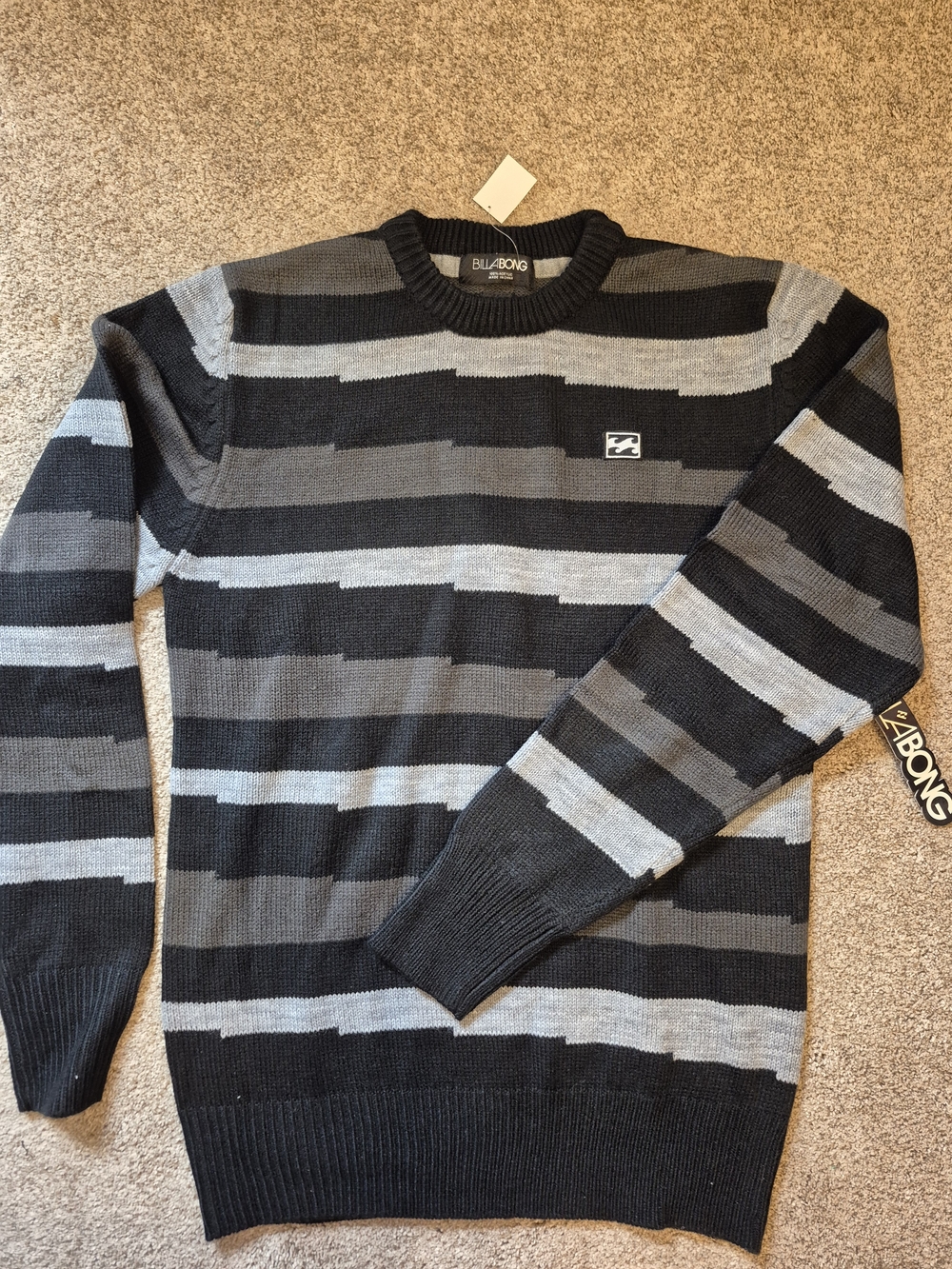 Vintage NWT Billabong Men's Black and Gray Striped Crewneck Sweater Lg